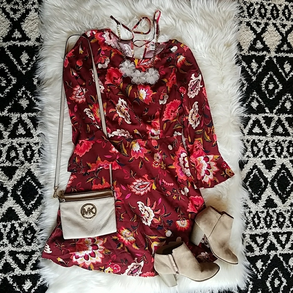 NWT! Floral Spring Dress!!